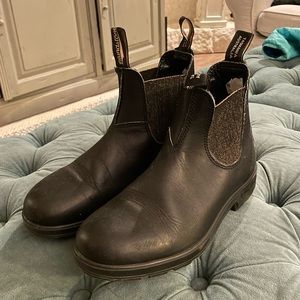 Womens Blundstones Size 9